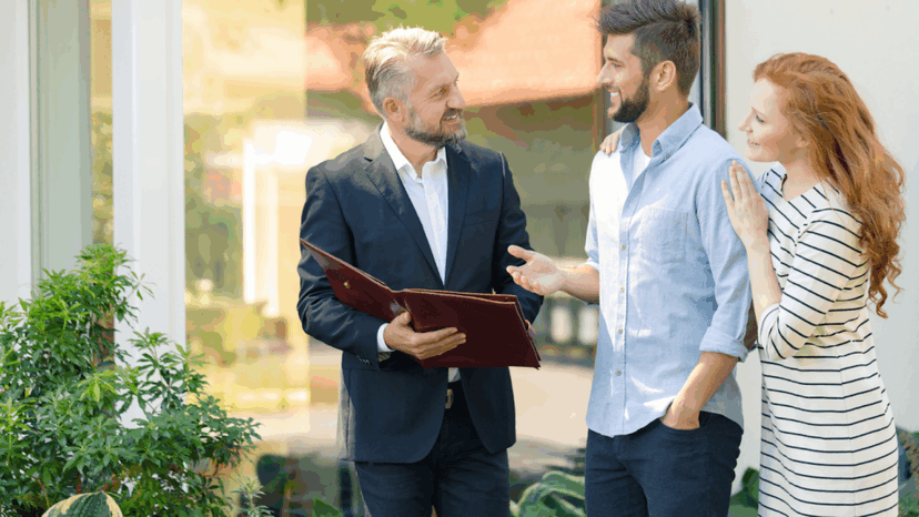 Homeowners meeting consultant for property tax guidance